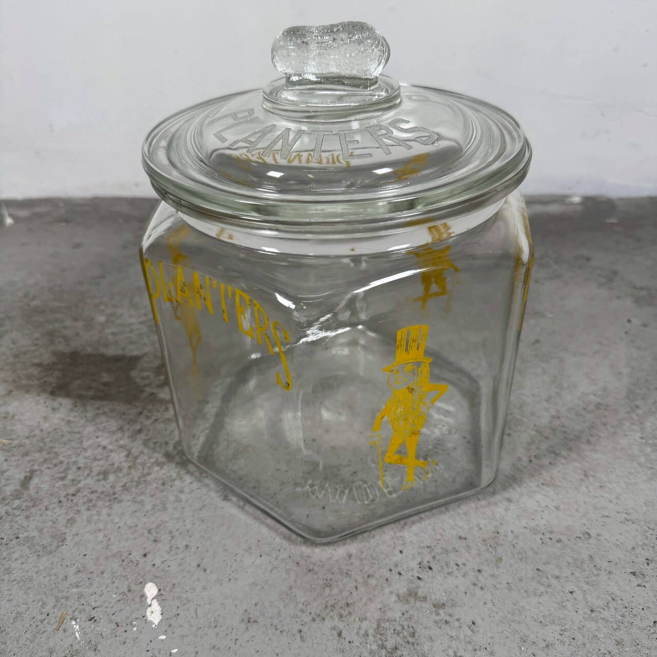 #2402【1960-70年代】ビンテージ PLANTERS ミスターピーナッツ ガラスキャニスター / オリジナルリッド付 アドバタイジングジャー