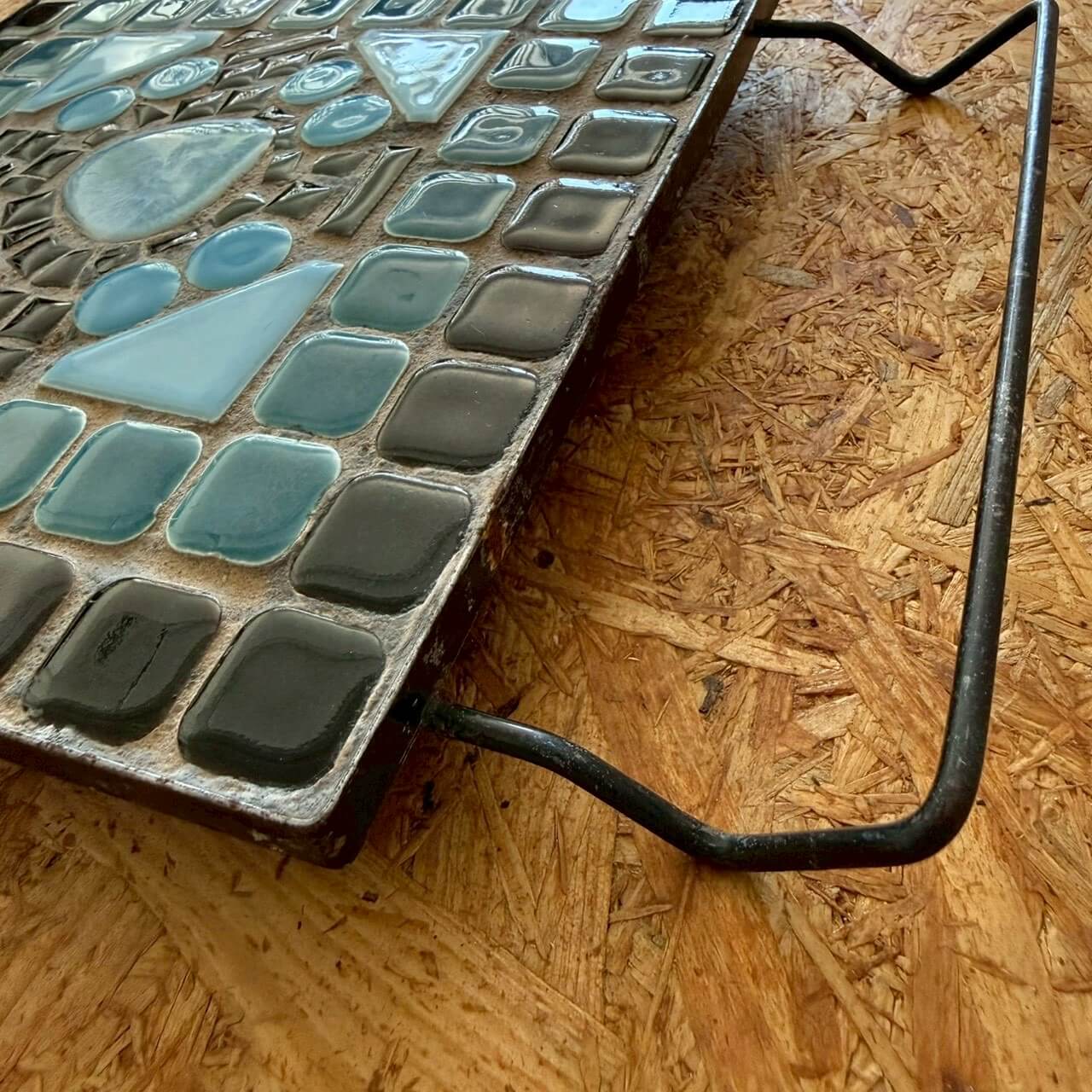 #2297【1970年代】ビンテージ モザイクタイル トリベット / アイアンハンドル付き 鍋敷き アメリカ