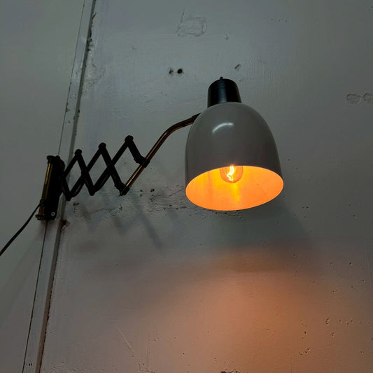 【1950-60年代】ビンテージ シザーアーム ウォールランプ アメリカン雑貨 伸縮式 壁掛け #2320