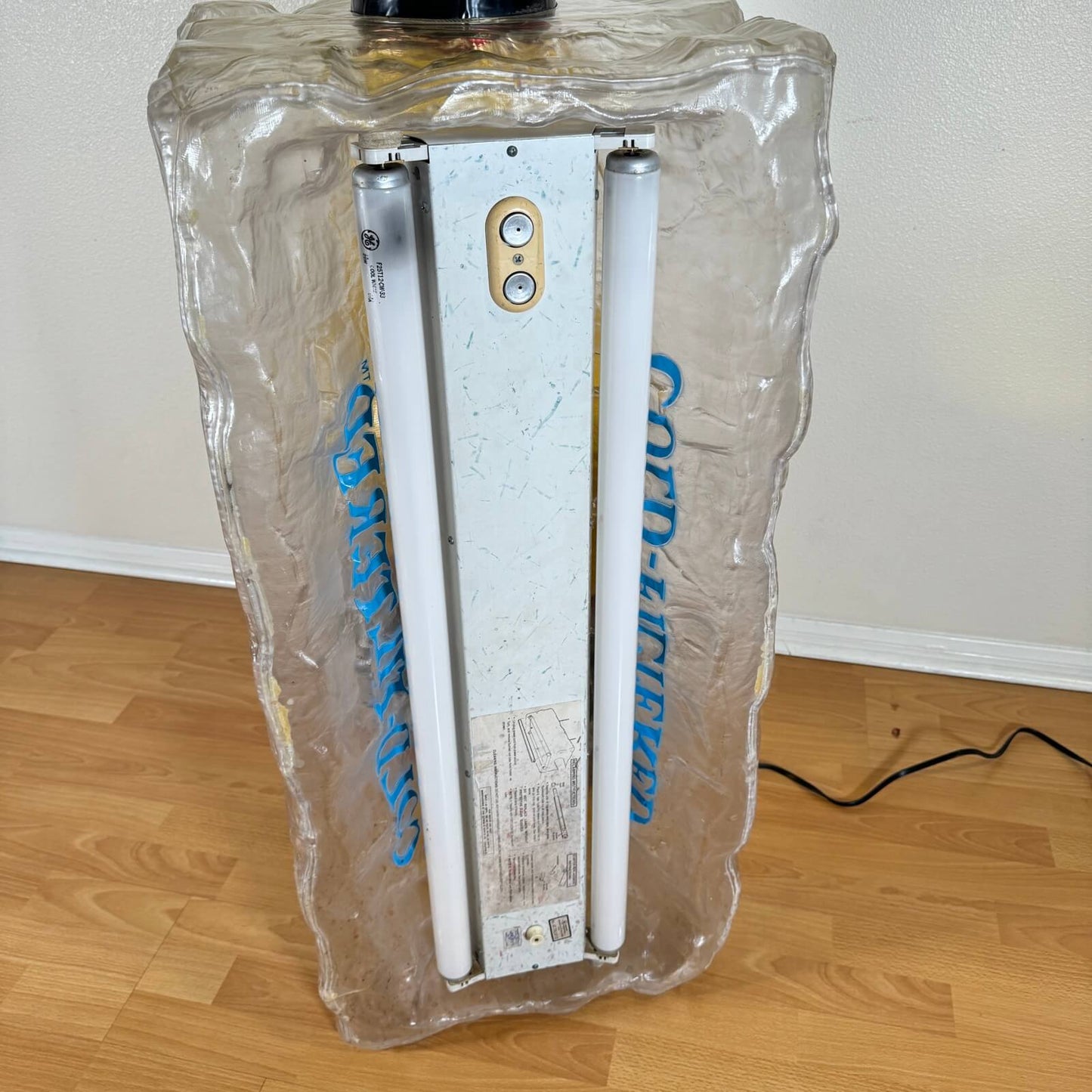 #1557【1980-90年代】ビンテージ Miller Genuine Draft（ミラー） ビールライト / アイスボトル型 プールランプ アメリカ