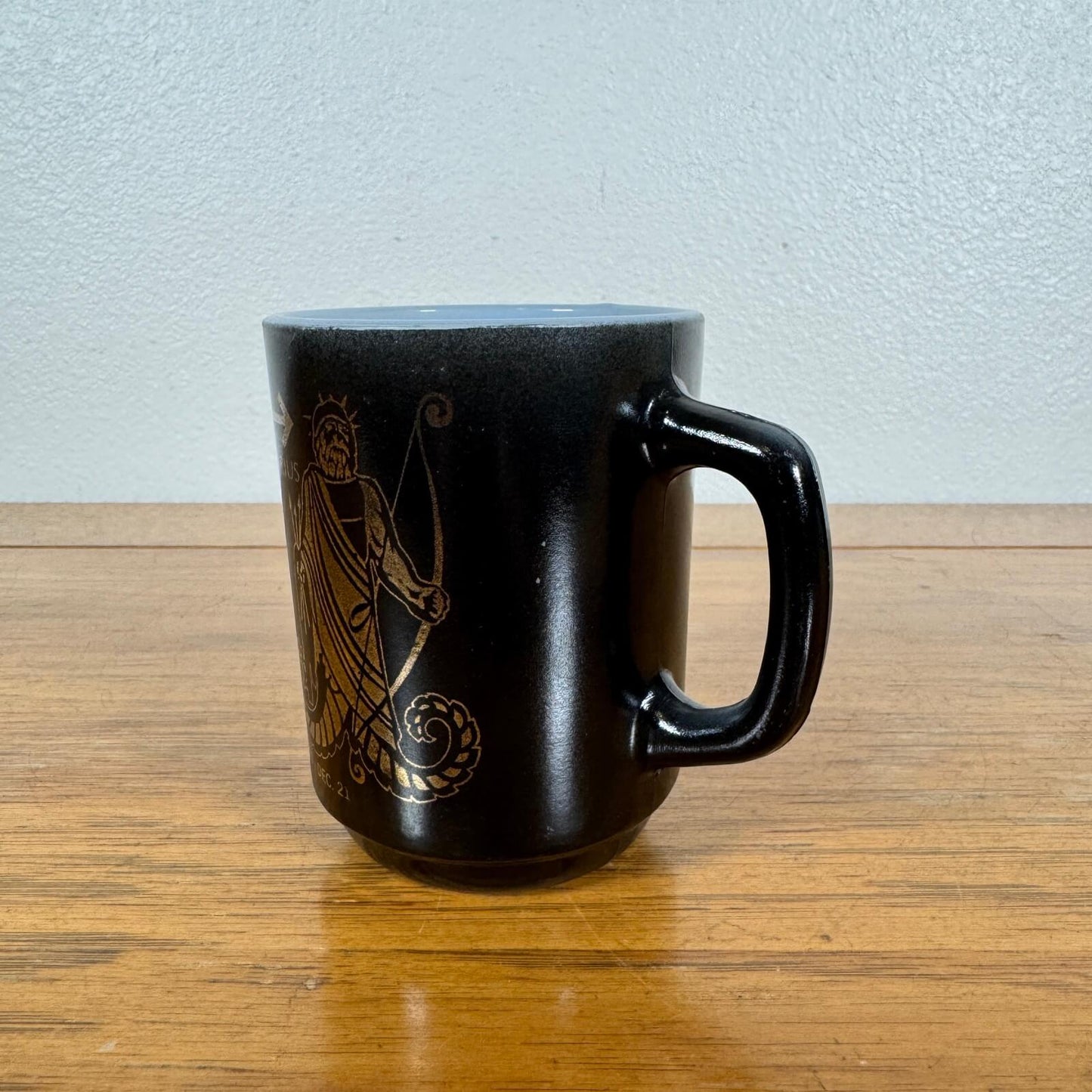 #1801【1970-80年代】ビンテージ Fire-King（ファイヤーキング） 射手座マグ / サジタリウス マグカップ コーヒーカップ アメリカ