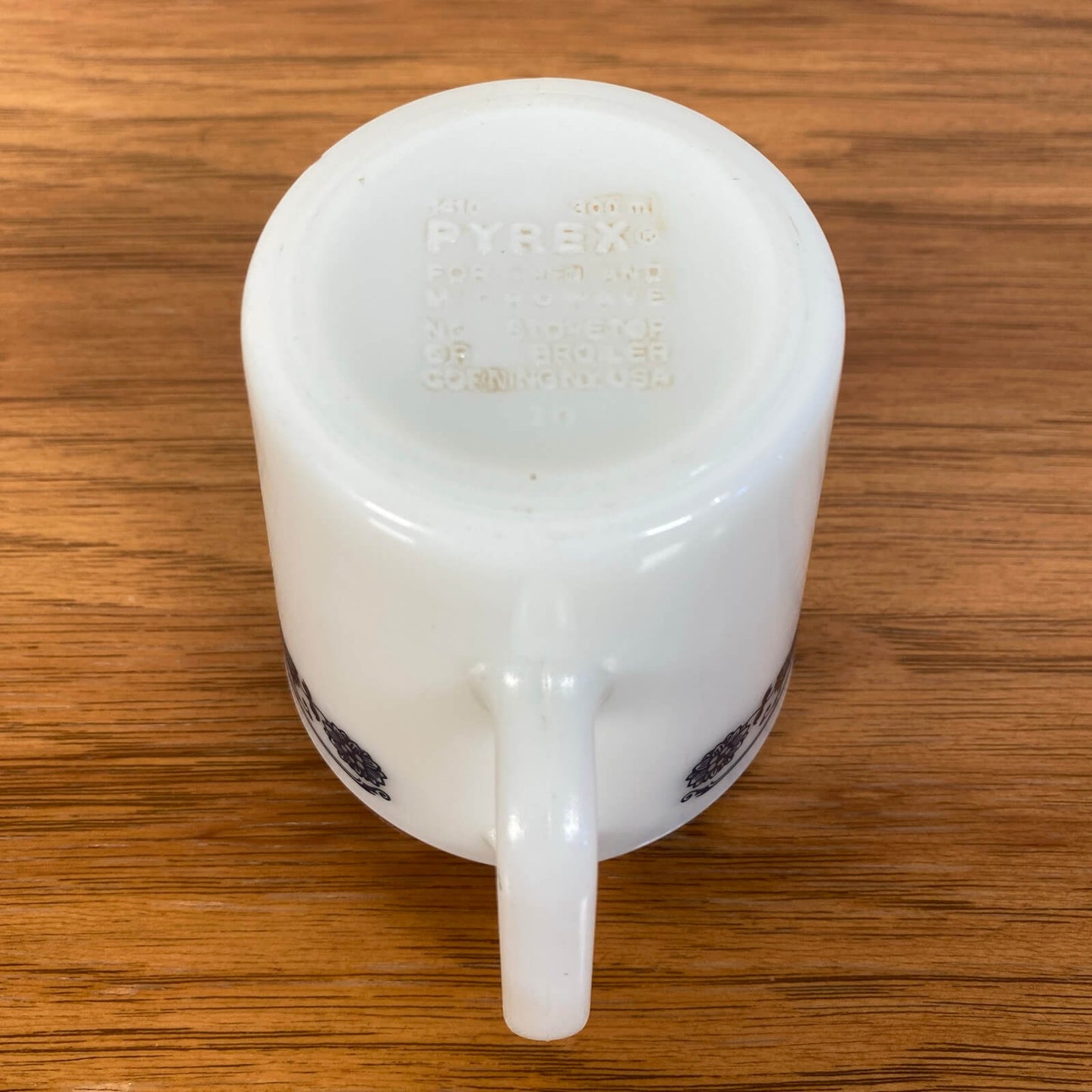 #572-3 【1970年代】ビンテージ PYREX（パイレックス） Old Town Blue（オールドタウンブルー） マグカップ / コーヒーカップ ミルクグラス アメリカ