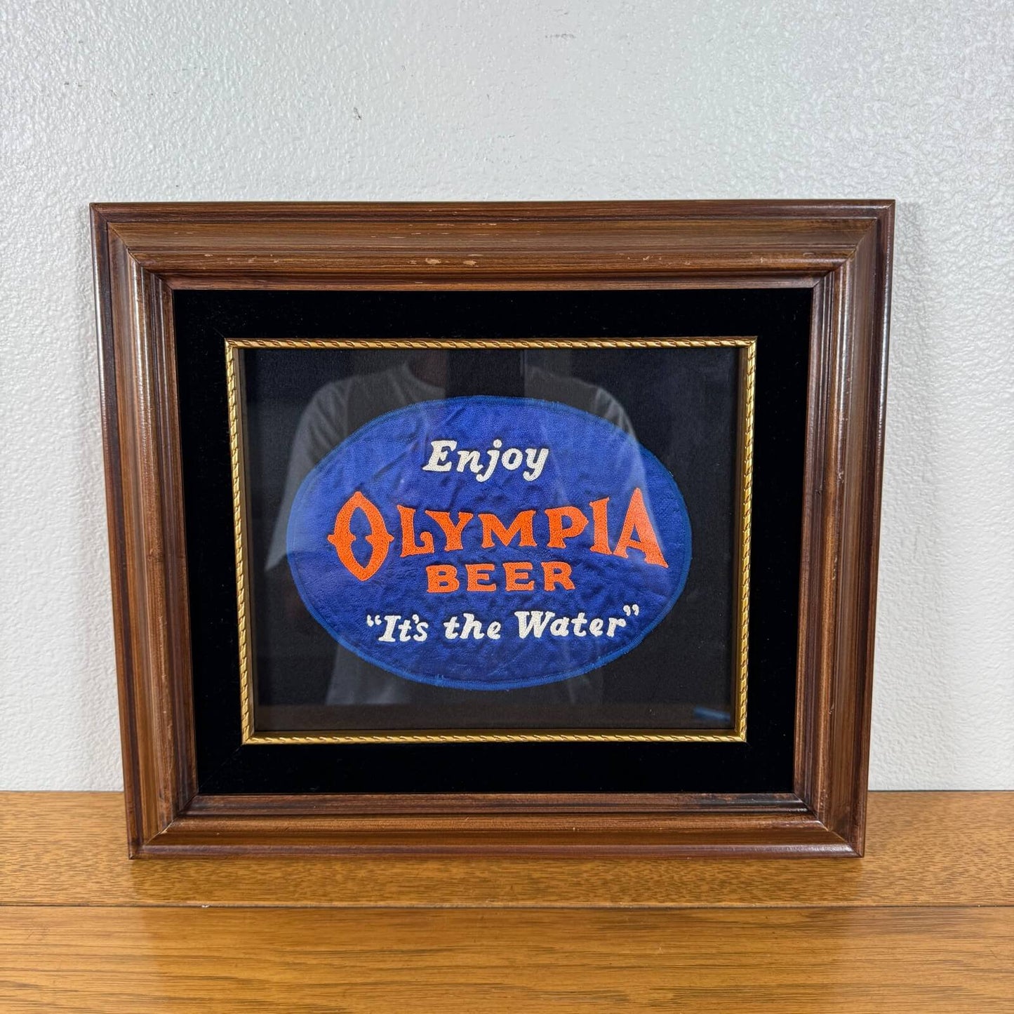 #1932【1970年代】ビンテージ Olympia Beer ワッペン フレームアート / ウォールデコ アメリカ
