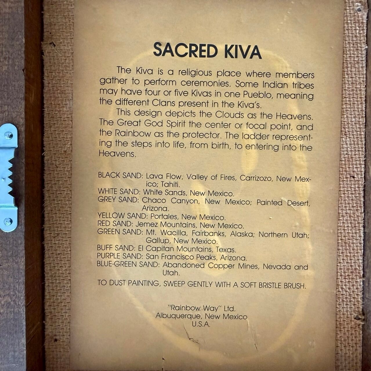 #2361【1970年代】ビンテージ “SACRED KIVA” ネイティブサンドアート額装 / ニューメキシコ製 レインボーウェイ