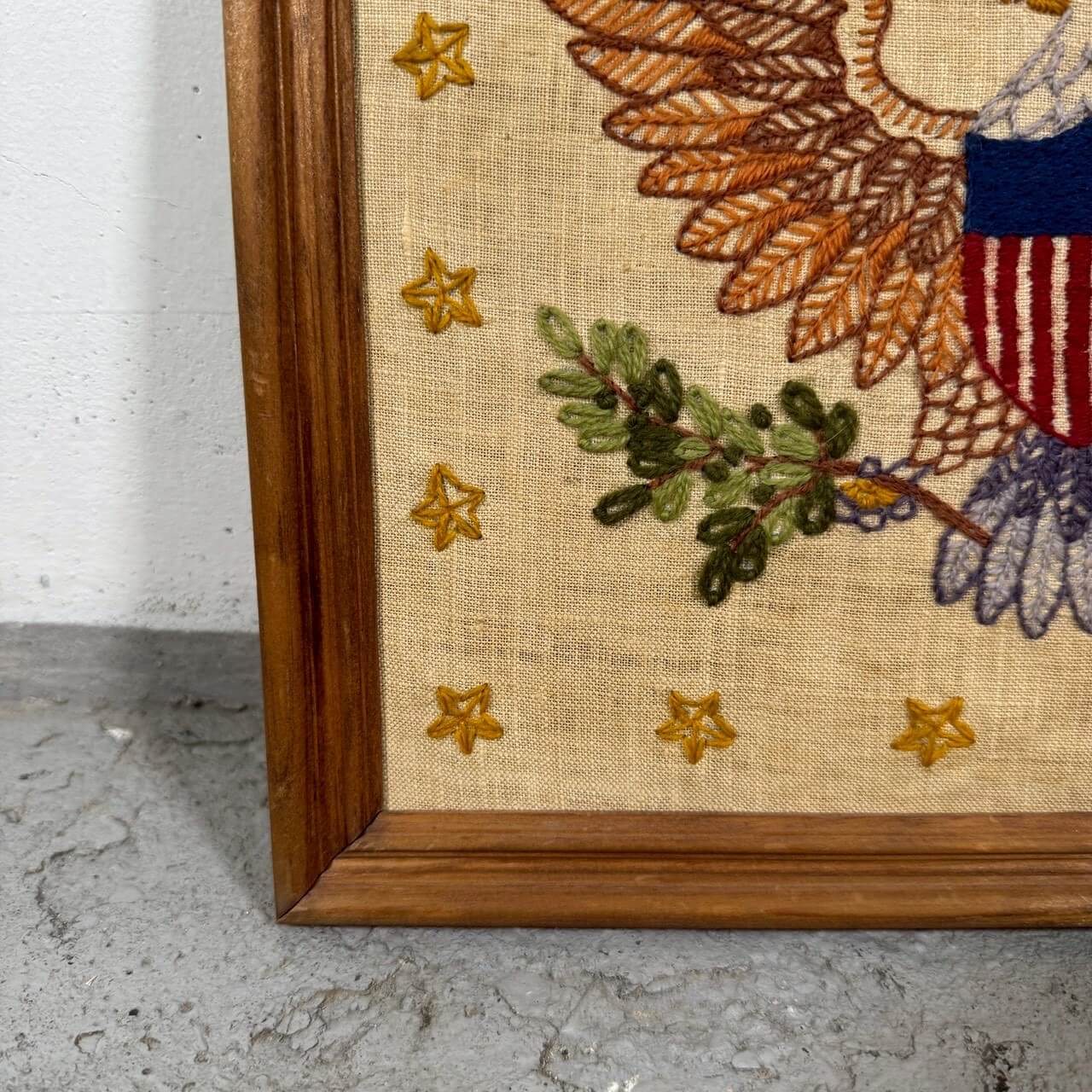 #2504【1980年代頃】ビンテージ ハンドメイド イーグル刺繍 ウォールデコ アメリカンフラッグ 壁掛け