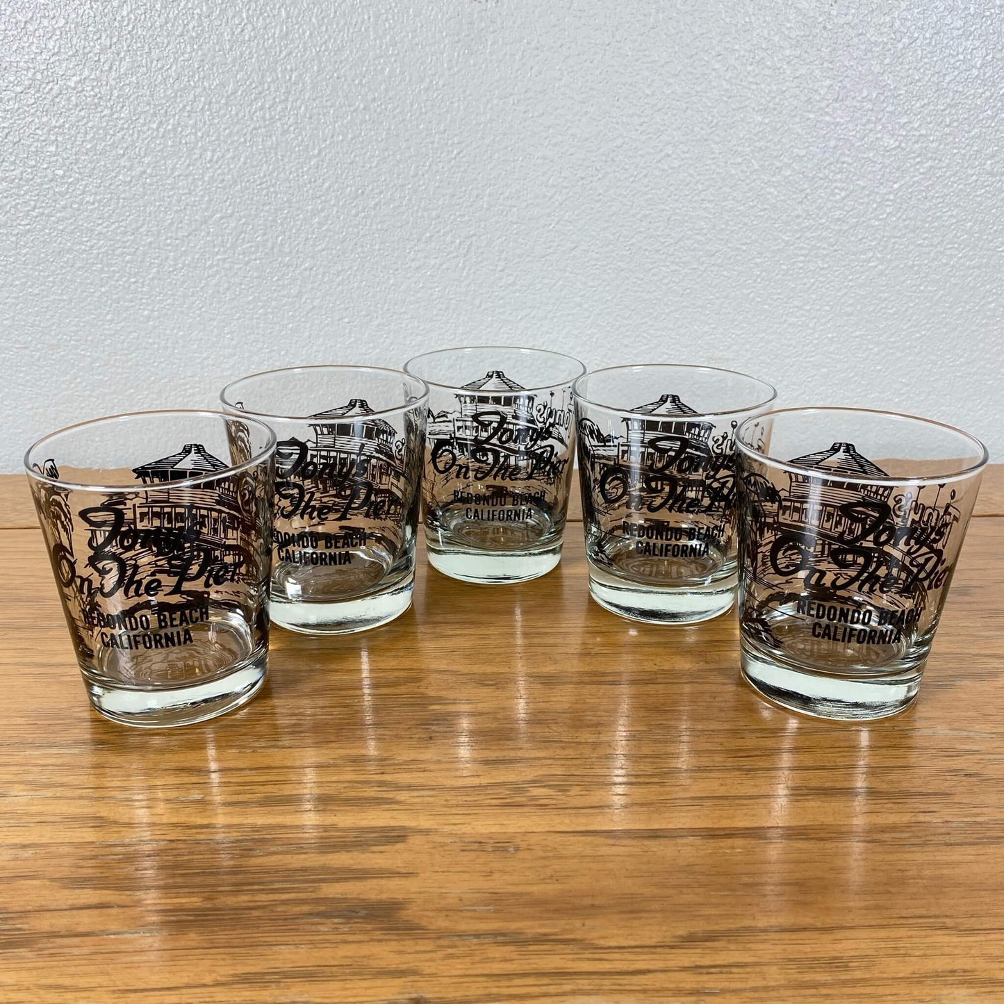 #1027 【1970-80年代】ビンテージ Tony’s（トニーズ） グラス レドンドビーチ アメリカ